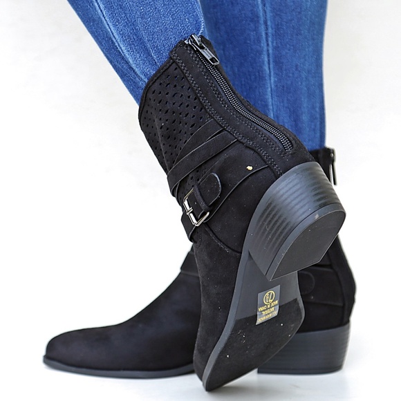 Black Western Strappy Low Heel Ankle Boots Bootie - Picture 3 of 3